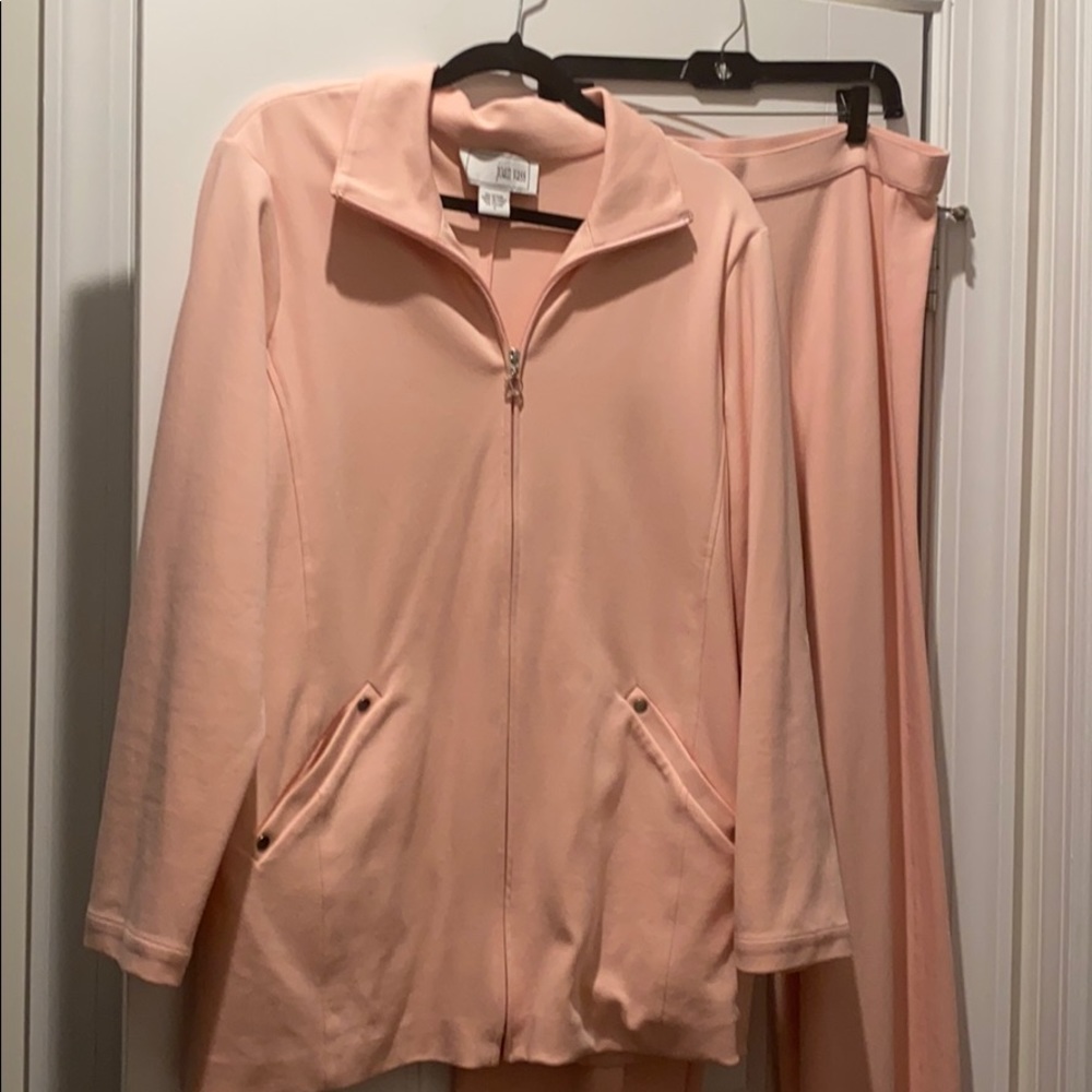 NWOT Versatile Two piece set